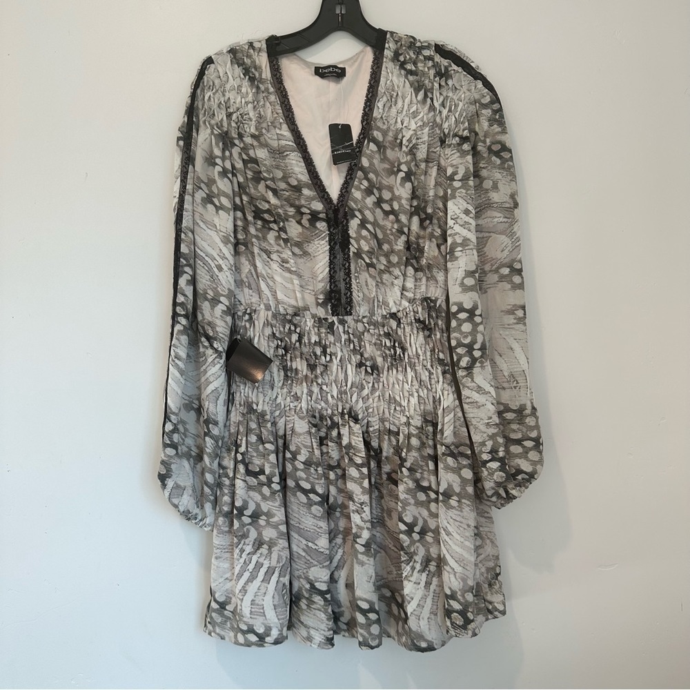 Bebe Women's Green/White Geometric Date Night Size 8 Dress NWT